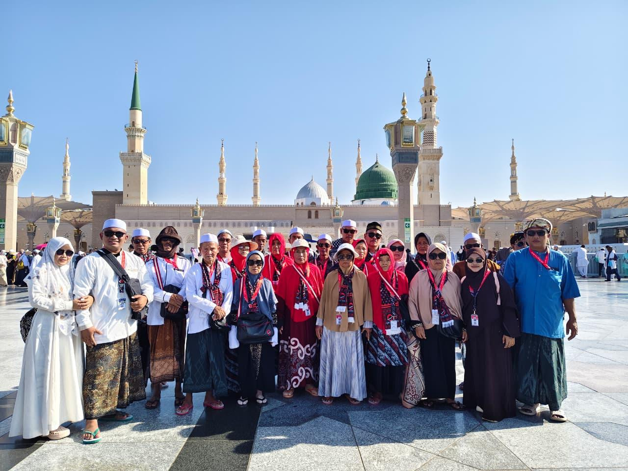 GROUP UMROH KEBERANGKATAN 22 JUNI 2026 | 22 HARI BY GARUDA INDONESIA