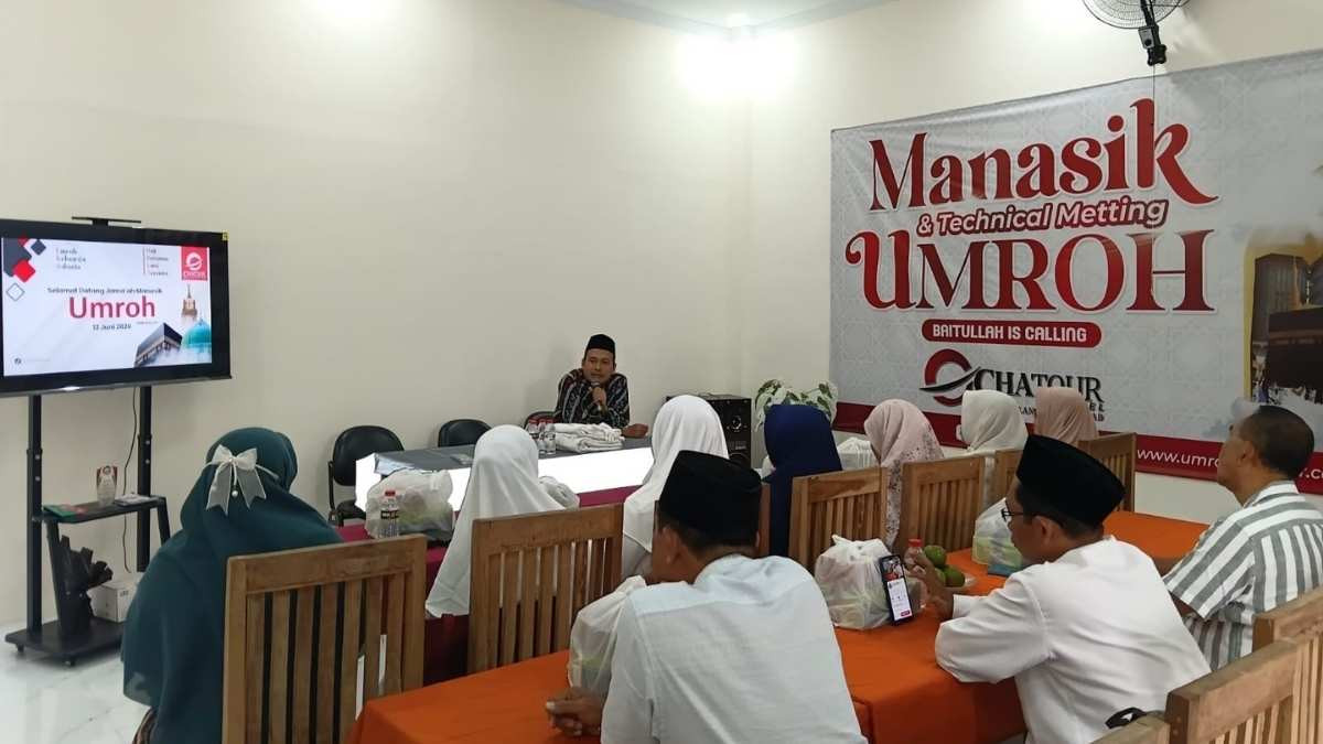 MANASIK CHATOUR TRAVEL JEMBER.jpg