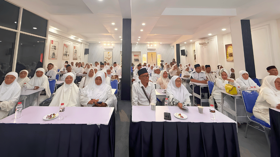 Manasik Umroh di Kantor Pusat Chatour Travel.png
