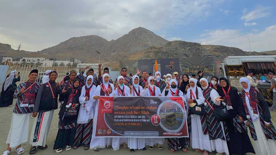 Pendakian Jabal Uhud Tanpa Capek? Kendaraan Resmi 35 Riyal Siap Antar Jamaah!