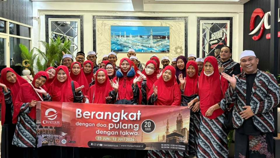 Tanpa Transit! Jamaah Umroh Chatour Travel Ambil Rute Langsung Solo-Madinah untuk Program 20 Hari