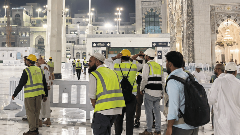 Hujan Deras Guyur Masjidil Haram Saat Sholat Maghrib, Jamaah Chatour Travel Rasakan Pengalaman Berharga